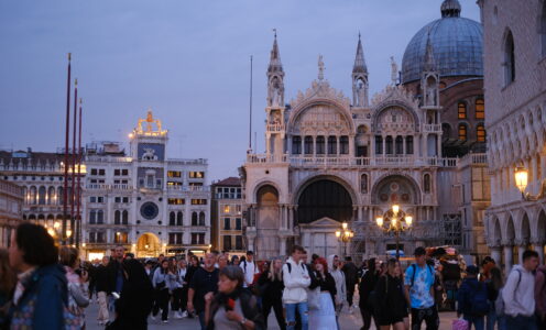 Hilfe, die Touris sind da!